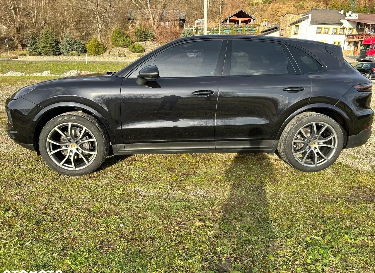 Porsche Cayenne cena 279900 przebieg: 86100, rok produkcji 2019 z Kraków małe 781